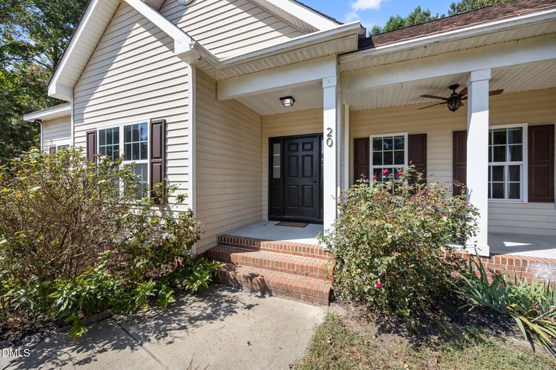 20 Richmond Pl, Youngsville, NC 27596
