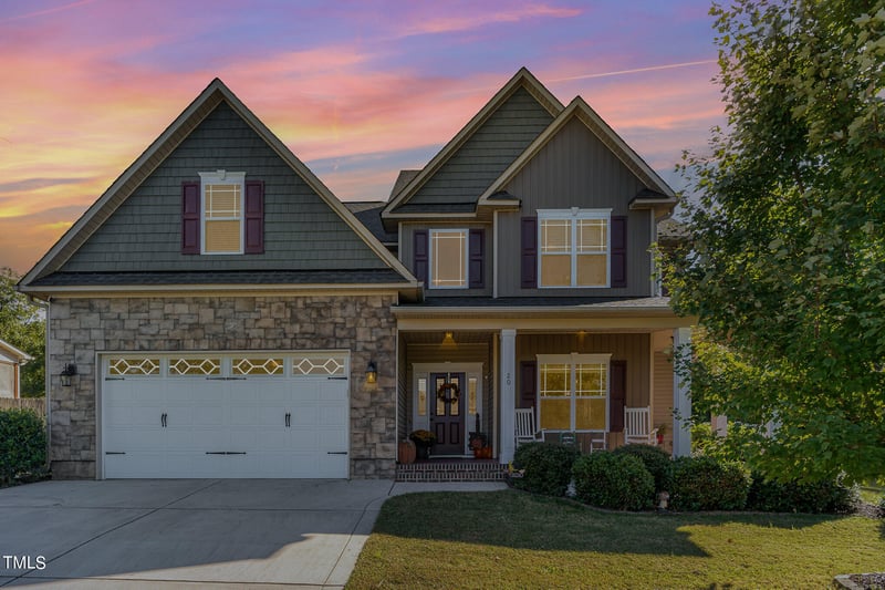 20 River Knoll Dr, Clayton, NC 27527