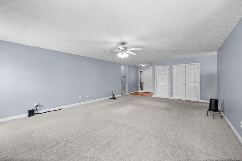 20 Rolling Stone Ct, Sanford, NC 27332