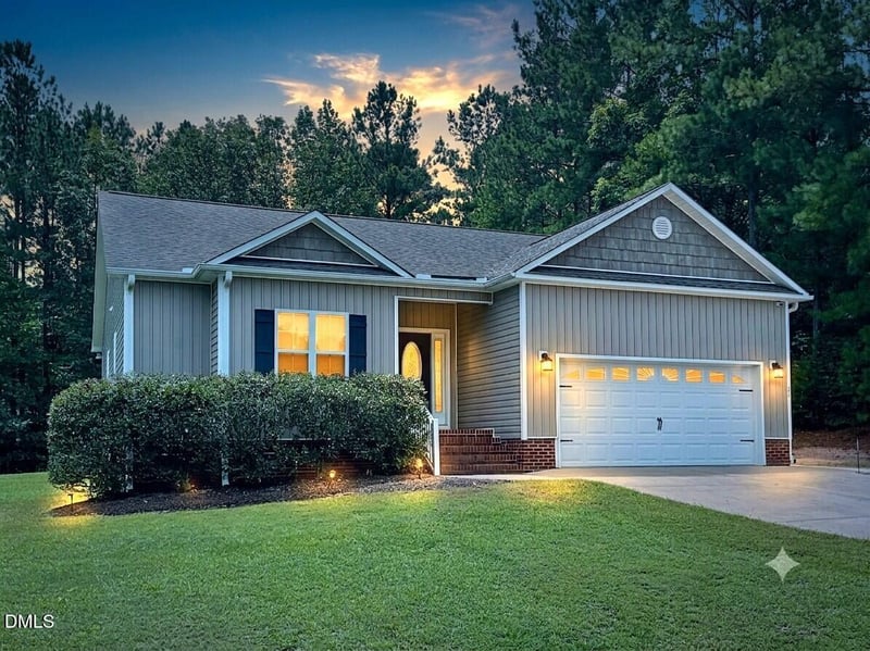 20 Sequoia Dr, Clayton, NC 27527