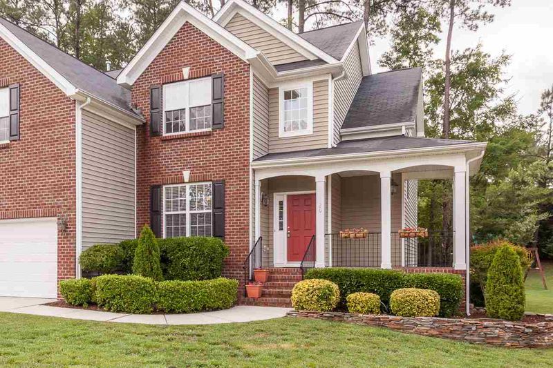 20 Stonehouse Ct, Durham, NC 27713