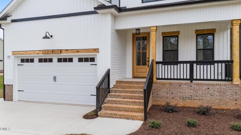 20 Stream View Way, Zebulon, NC 27597