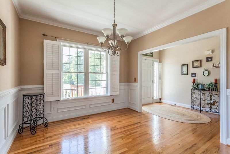 20 Tall Cedar Ln, Youngsville, NC 27596