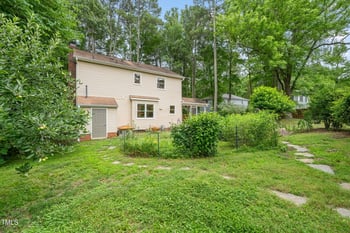 20 Timberlyne Rd, Chapel Hill, NC 27514