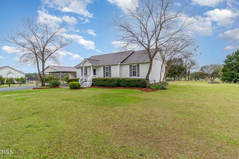 20 Trail Ridge Dr, Benson, NC 27504