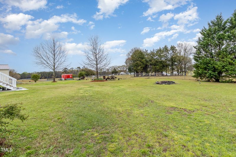 20 Trail Ridge Dr, Benson, NC 27504