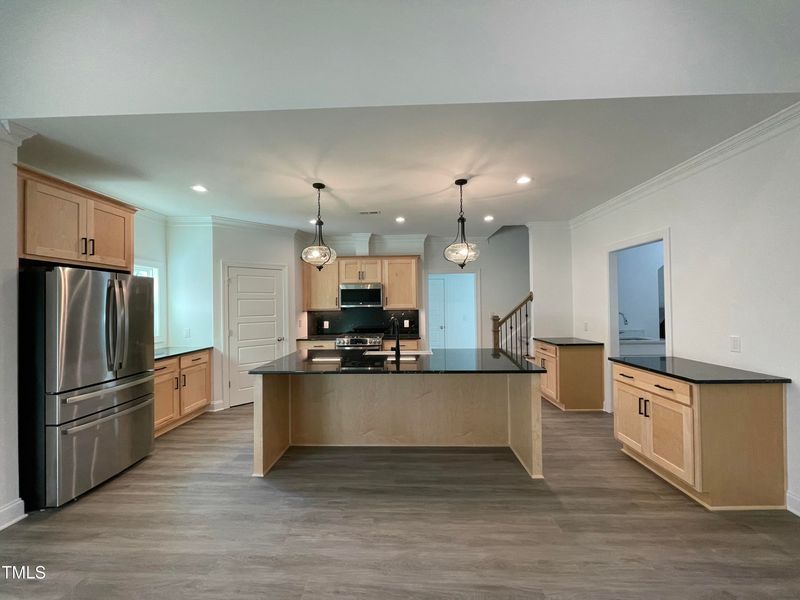 20 Uptown Rd, Zebulon, NC 27597