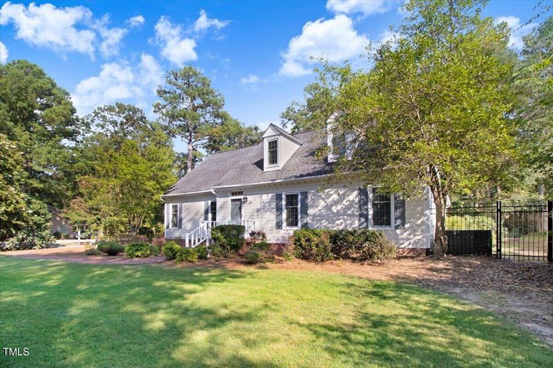 20 Wallace Ln, Lillington, NC 27546