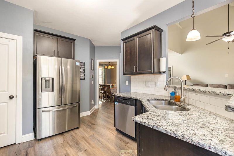 20 Whisper Oaks Ct, Smithfield, NC 27577