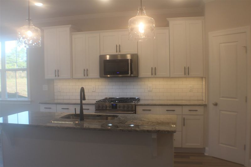 20 Willow Bend Dr, Youngsville, NC 27596