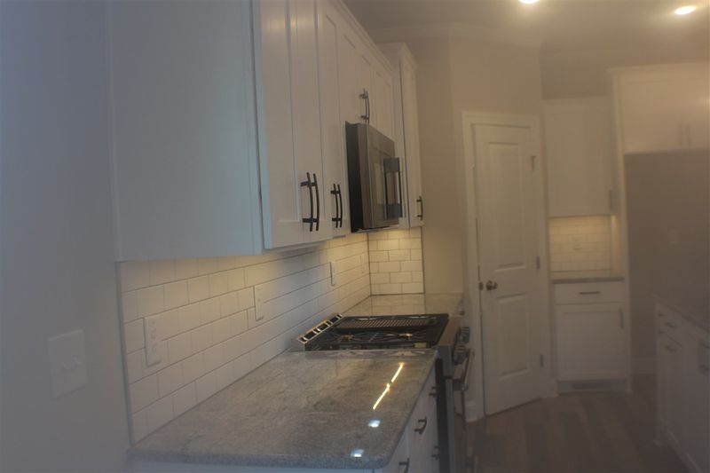 20 Willow Bend Dr, Youngsville, NC 27596