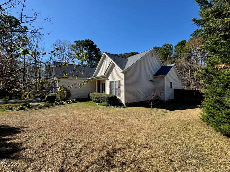 20 Willows Den Ct, Youngsville, NC 27596