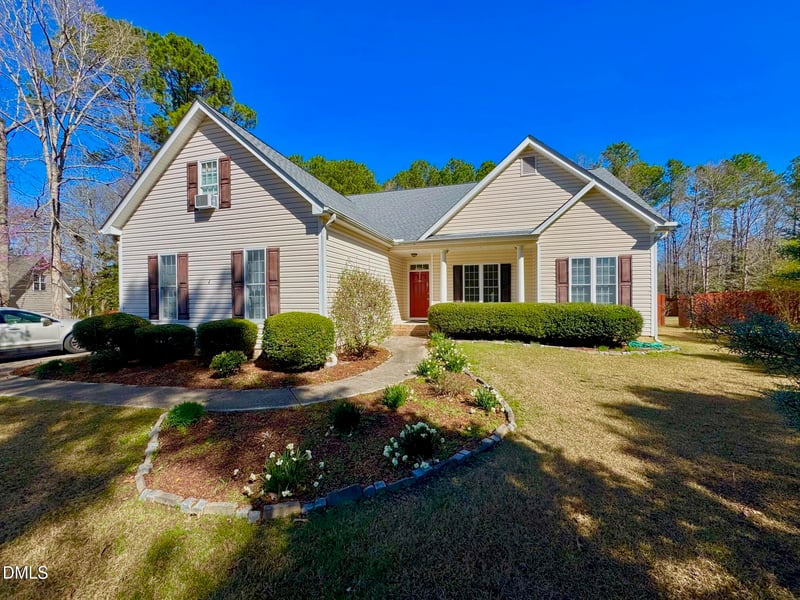 20 Willows Den Ct, Youngsville, NC 27596
