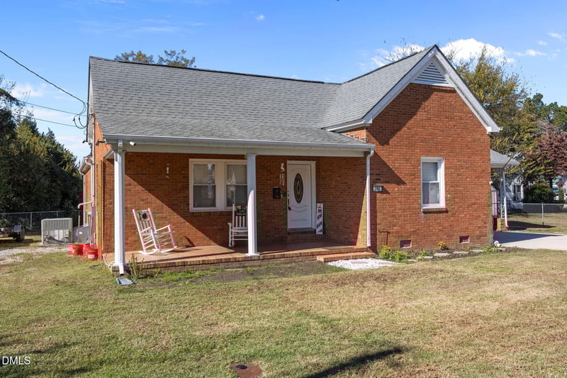 200 11th St, Erwin, NC 28339