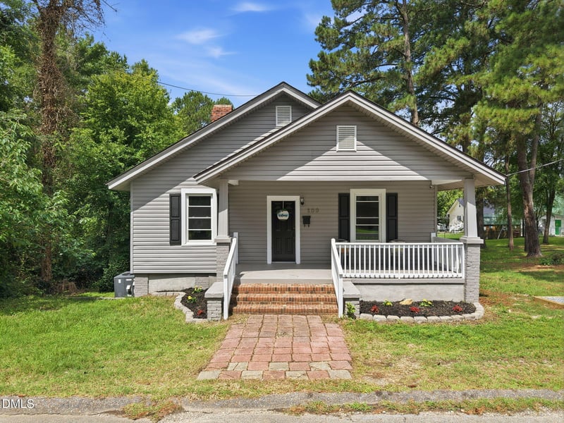 200 17th St, Erwin, NC 28339