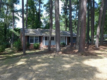 200 Bennington Dr, Chapel Hill, NC 27516