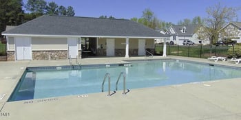 200 Bluegrass Dr, Oxford, NC 27565