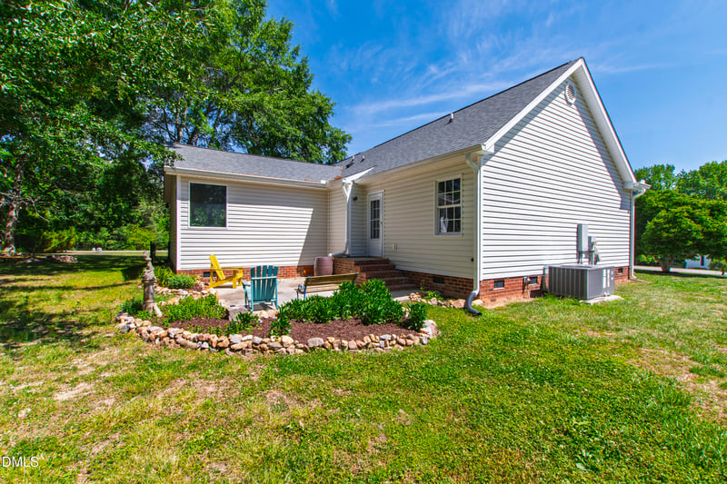 200 Bradford Ridge Dr, Youngsville, NC 27596