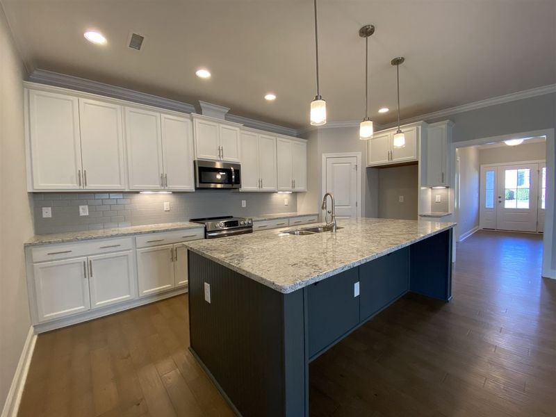 200 Byron Nelson Dr, Mebane, NC 27302