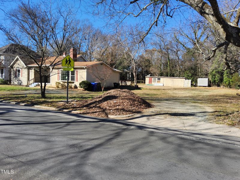 200 Caldwell St, Chapel Hill, NC 27516
