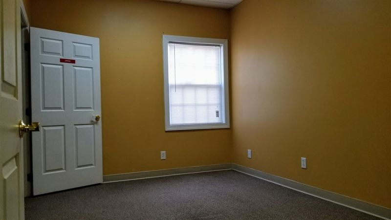 200 Cardinal Dr #C, Hillsborough, NC 27278