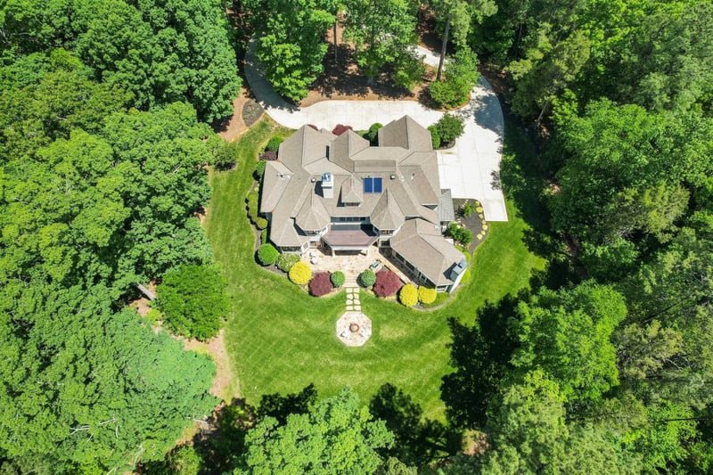 200 Chimeneas Pl, Chapel Hill, NC 27517
