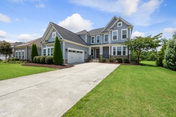 200 Coffee Bluff Ln, Holly Springs, NC 27540