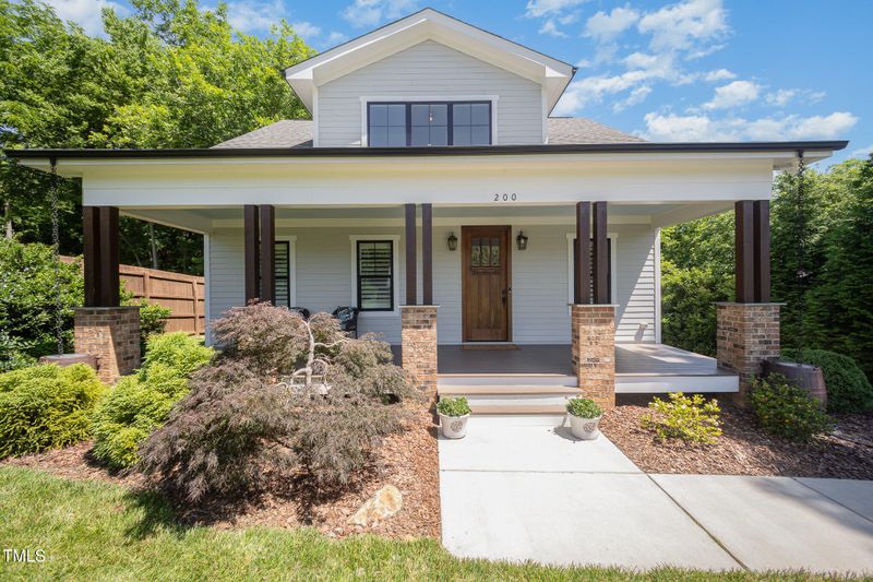 200 W Corbin St, Hillsborough, NC 27278