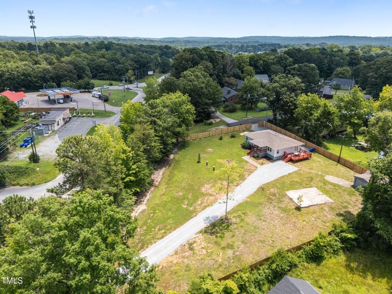 200 Cornelius St, Hillsborough, NC 27278