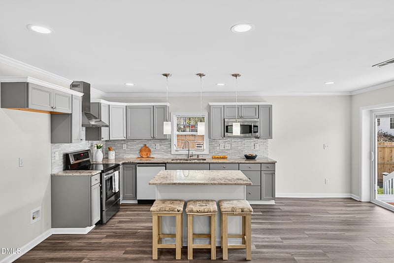 200 Cornelius St, Hillsborough, NC 27278