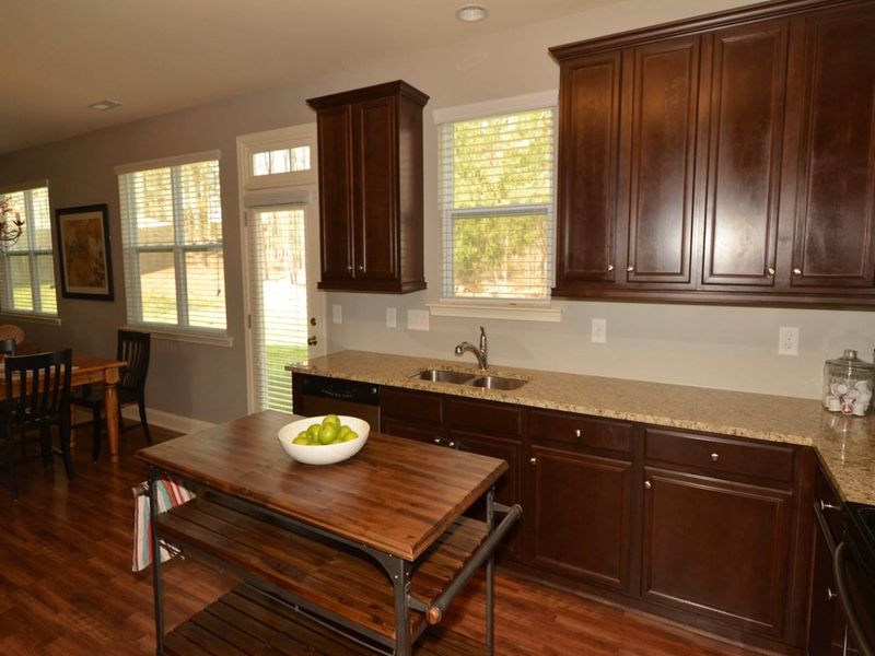 200 Cottesbrook Dr, Wake Forest, NC 27587