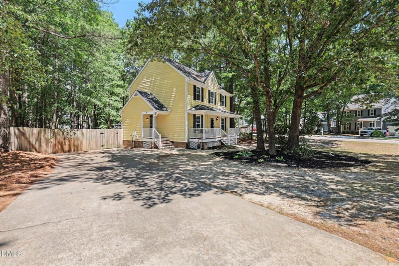 200 Crestleigh St, Rolesville, NC 27571