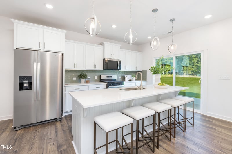 200 Curling Creek Dr #242, Clayton, NC 27527