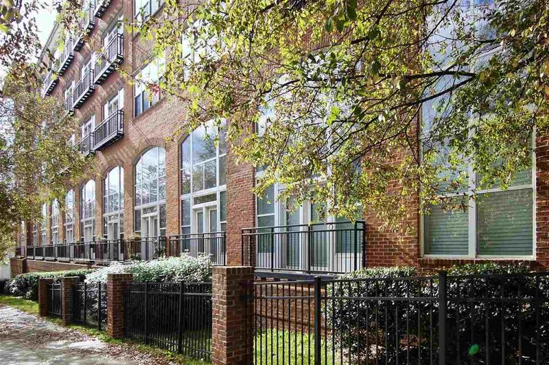 200 S Dawson St #107, Raleigh, NC 27601