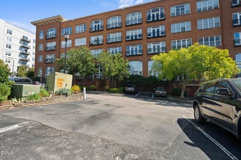 200 Dawson St #111, Raleigh, NC 27601