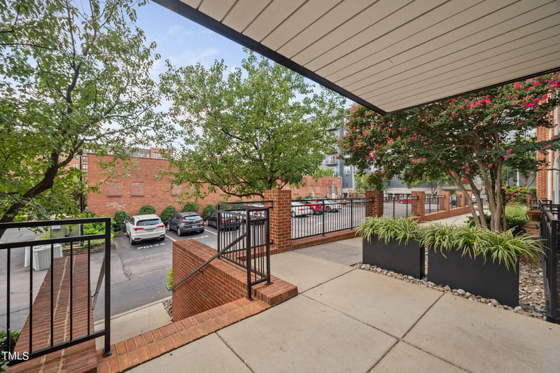 200 S Dawson St #201, Raleigh, NC 27601