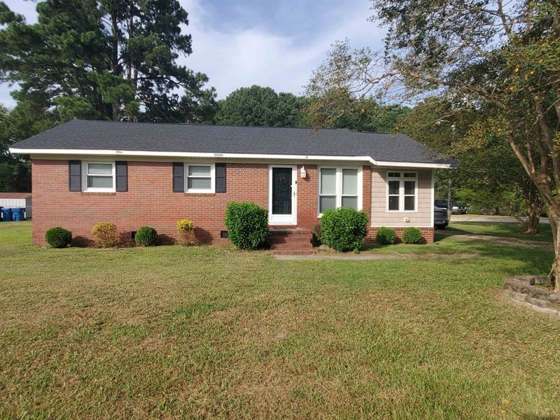 200 Delano St, Dunn, NC 28334
