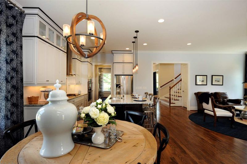 200 Della St, Chapel Hill, NC 27516
