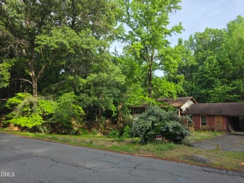 200 Eastwood Rd, Chapel Hill, NC 27514