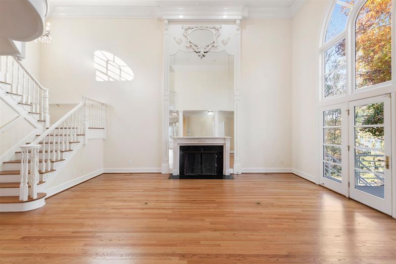 200 Edinburgh Dr #E, Cary, NC 27511