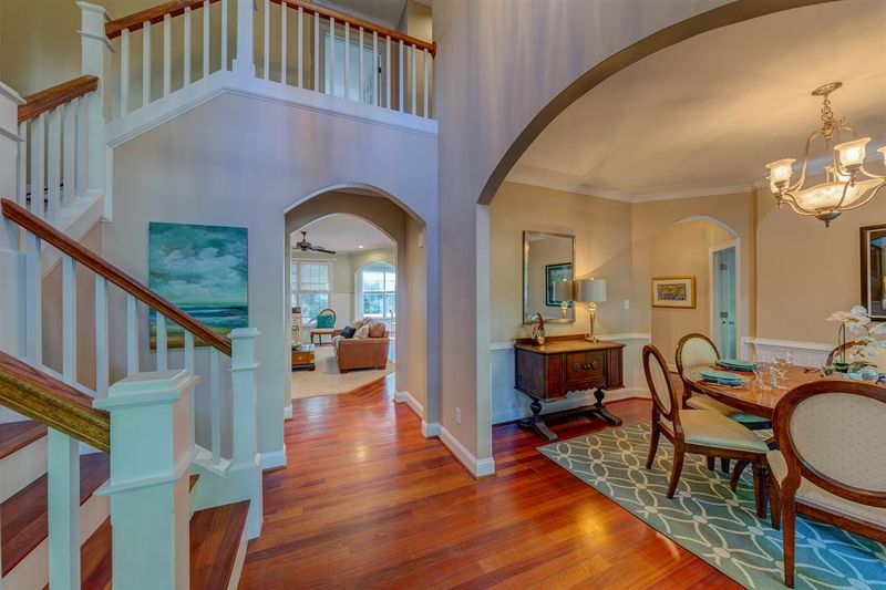 200 Elmcrest Dr, Holly Springs, NC 27540