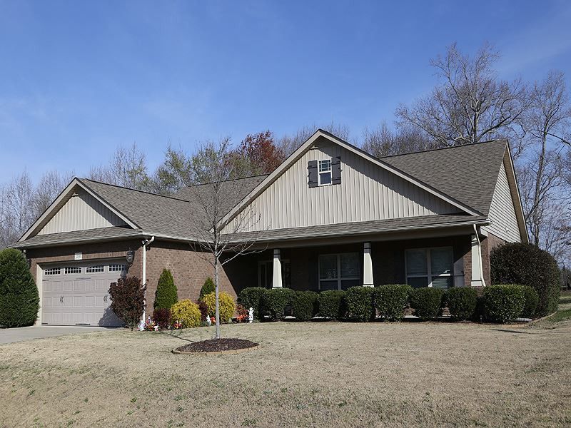 200 Fairhaven Dr, Zebulon, NC 27597
