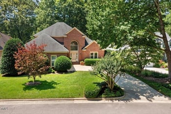 200 Greensview Dr, Cary, NC 27518