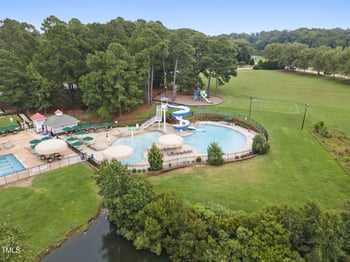200 Holly Branch Dr, Holly Springs, NC 27540