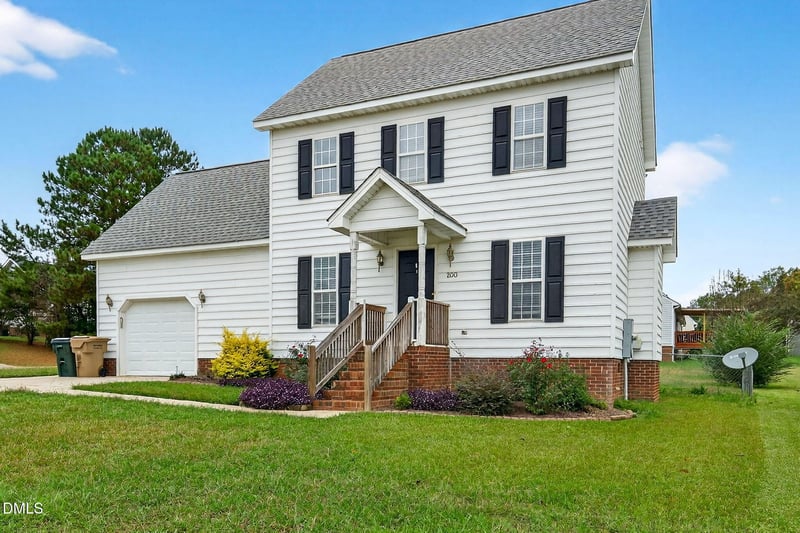200 Hunter Way, Clayton, NC 27520