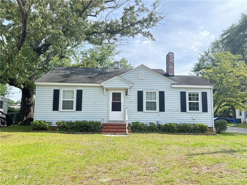 200 Kirkland Dr, Fayetteville, NC 28301