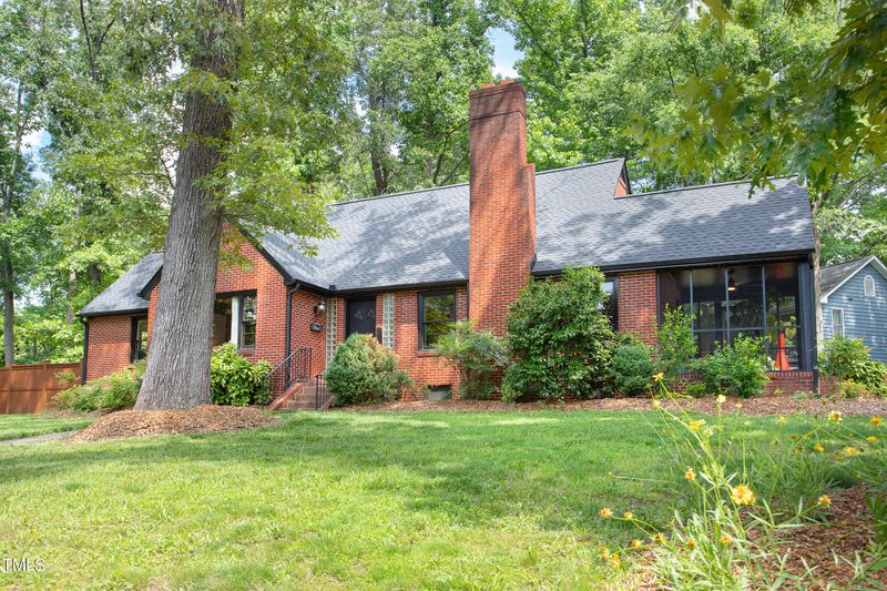 200 Knox Cir, Durham, NC 27701