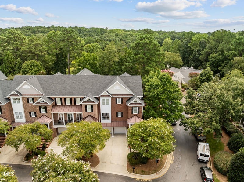 200 Lions Gate Dr, Cary, NC 27518
