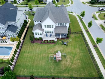 200 Lofty Oak Ln, Holly Springs, NC 27540