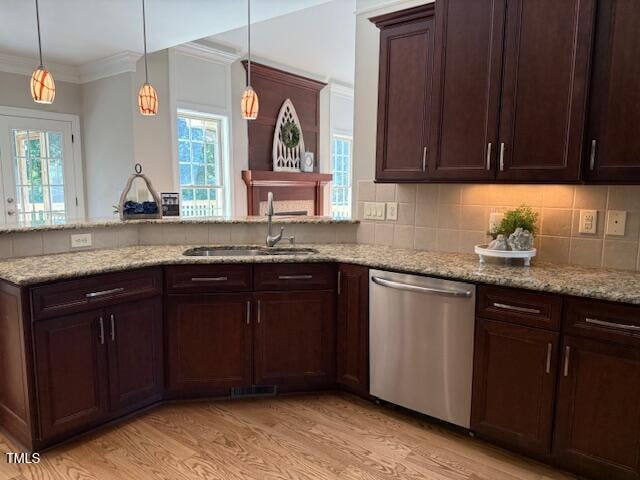 200 Mantle Dr, Clayton, NC 27527